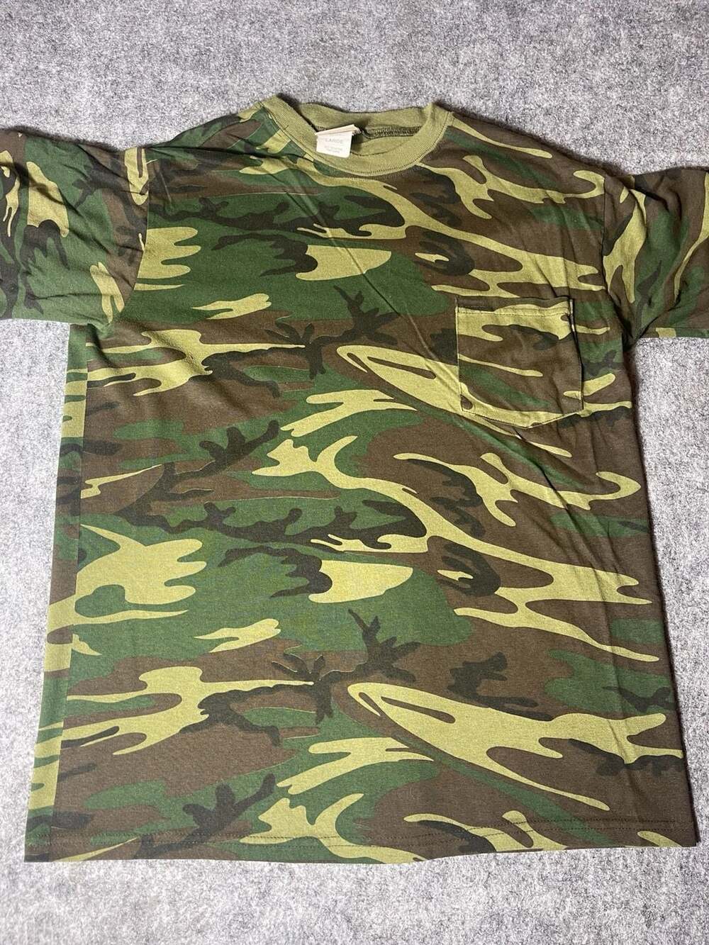 Vintage RedHead Men's Camo Short Sleeve Pocket T-Shirt Size Large